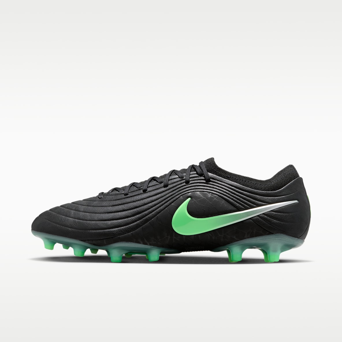 Tiempo Shoes. Nike ZA